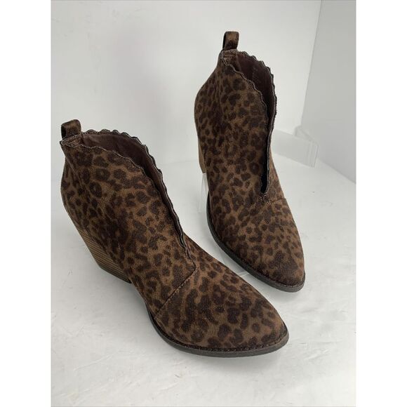 Coconuts by Matisse Women's Leopard Scallop Adalyn Ankle Boot Tan‎ Sz 9 - Picture 1 of 9